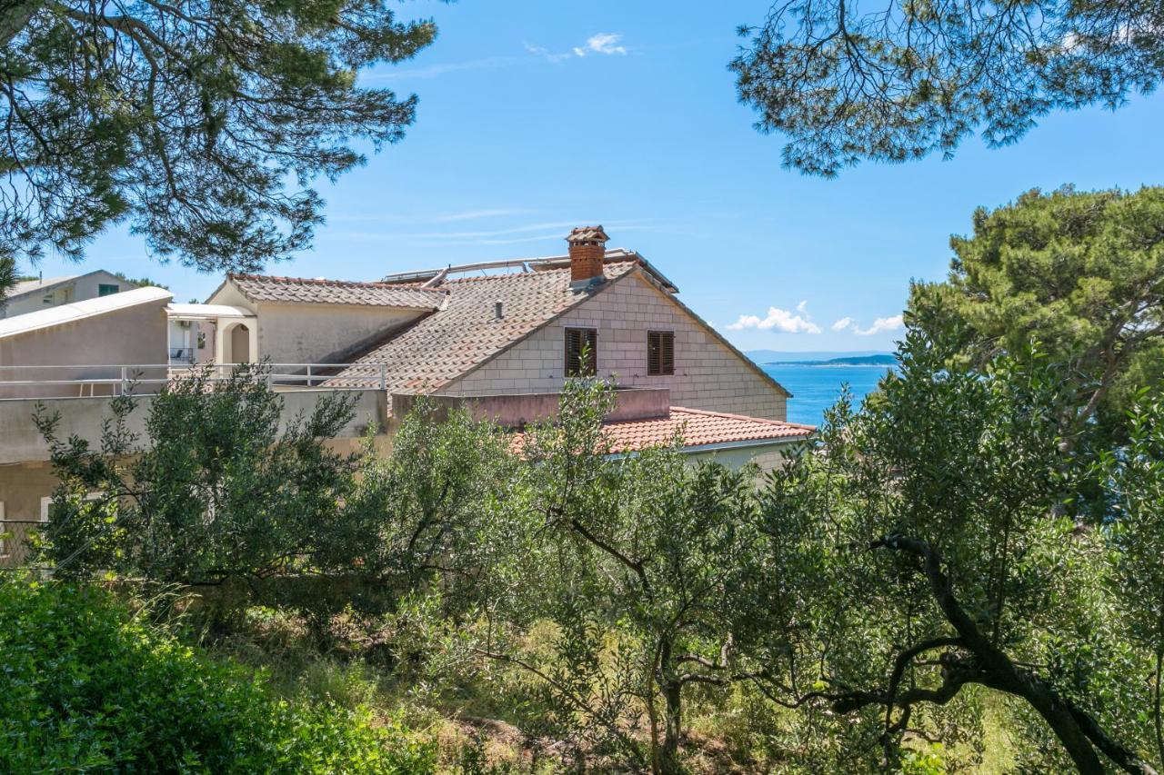 Apartments By The Sea Brela, Makarska - 18356 Bagian luar foto