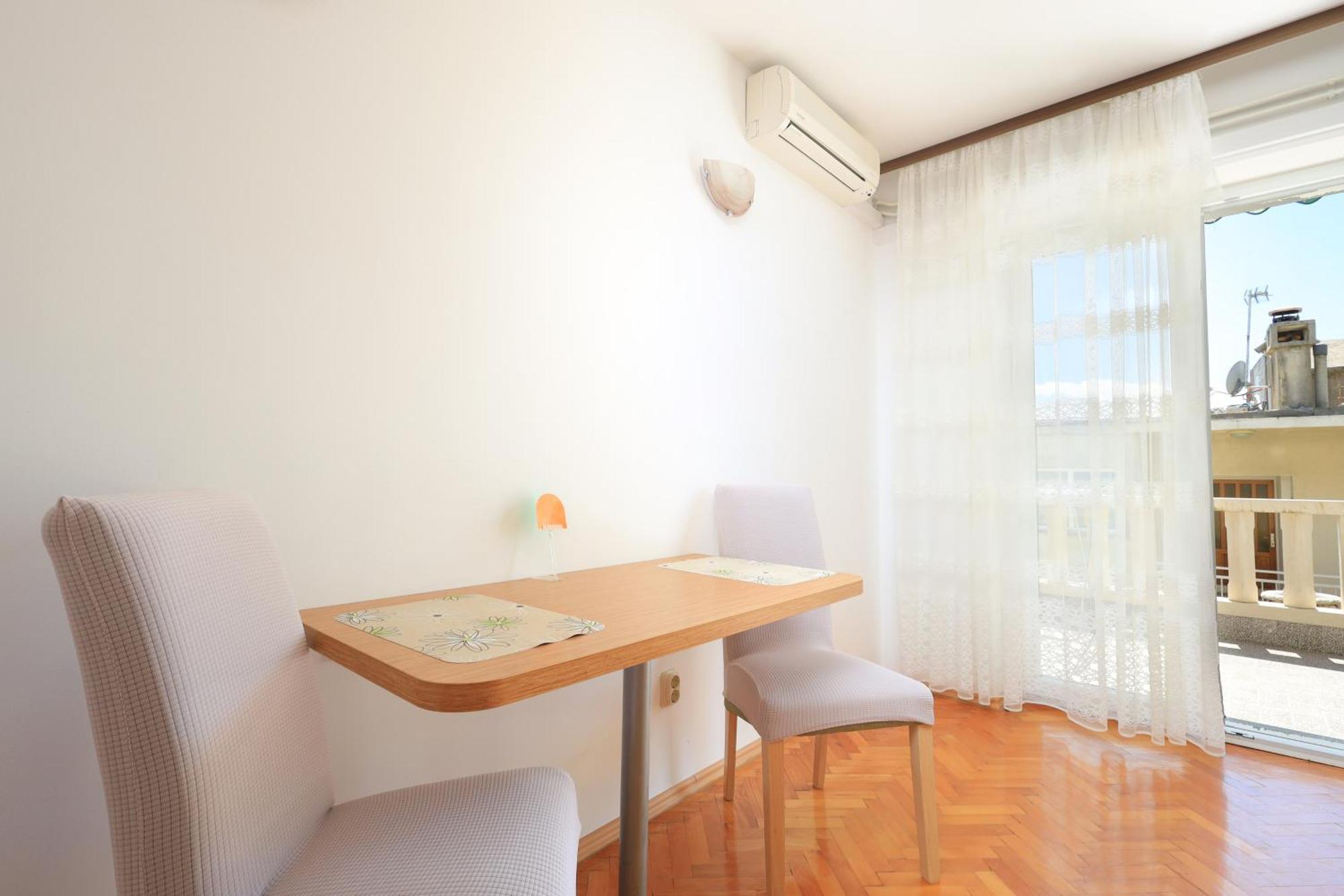 Apartments By The Sea Brela, Makarska - 18356 Bagian luar foto