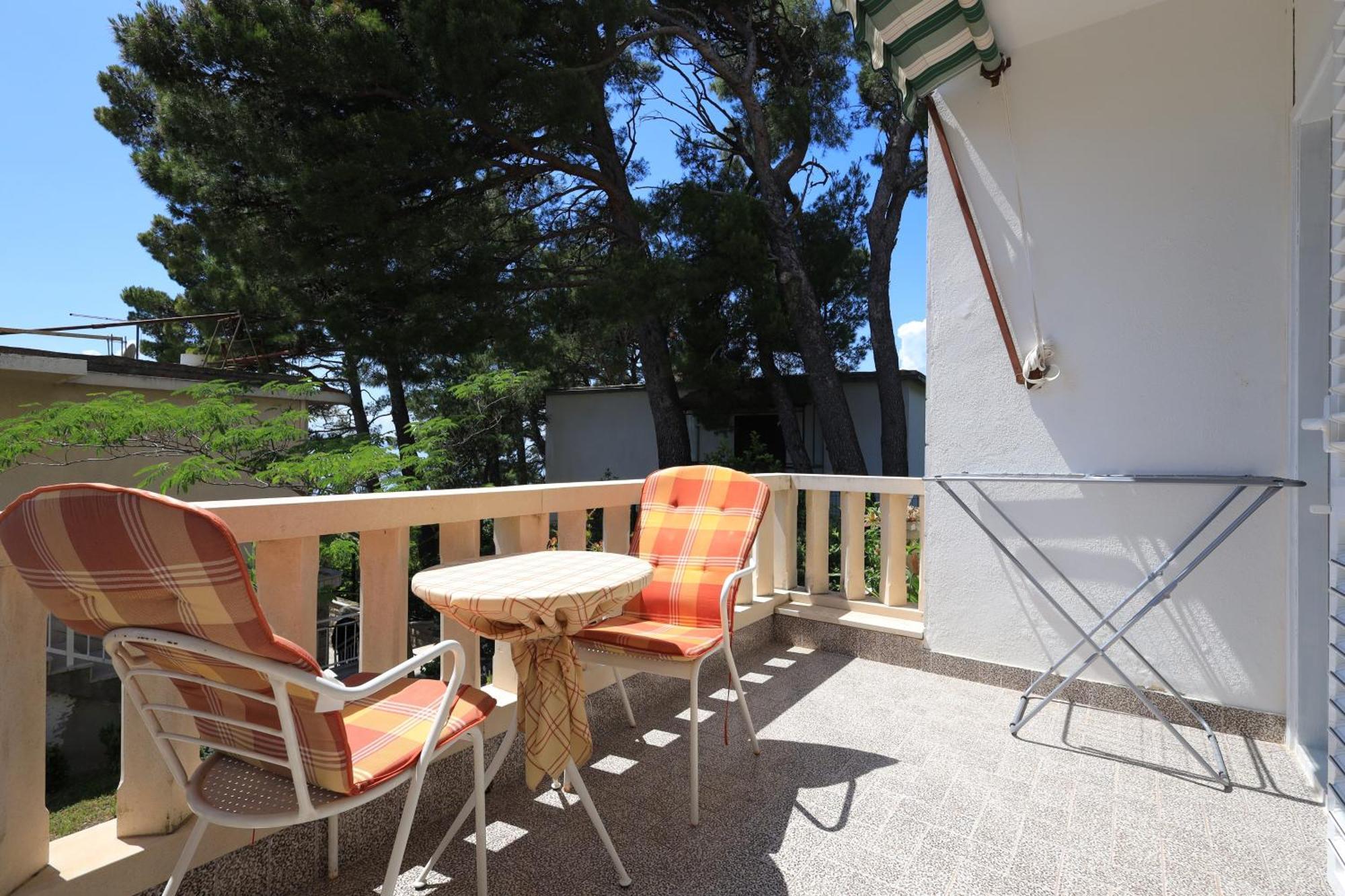 Apartments By The Sea Brela, Makarska - 18356 Bagian luar foto